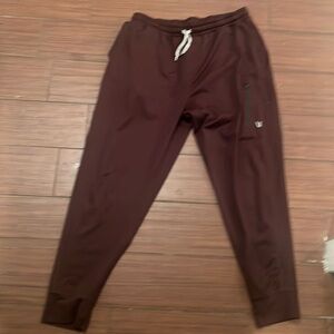 Vuori Sunday Performance Jogger In Oxblood Men's Tech Pant Size Size XL